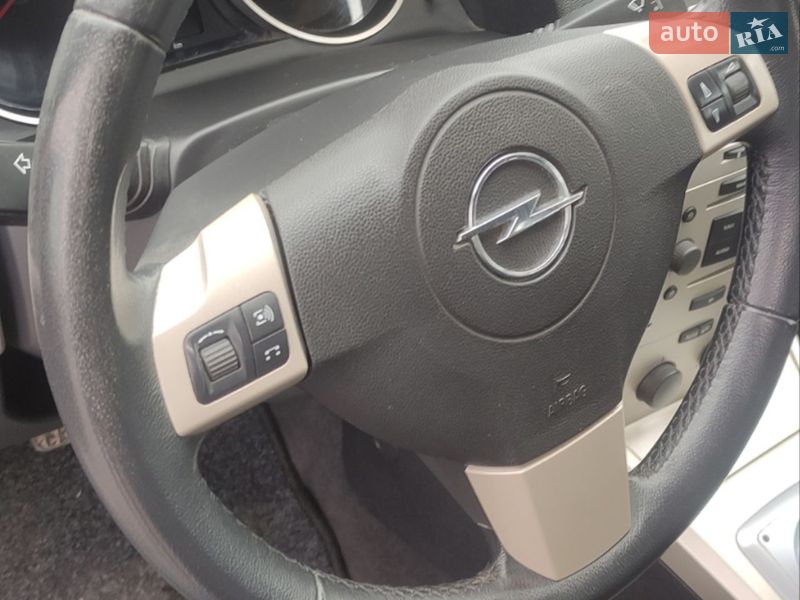 Хетчбек Opel Astra 2008 в Надвірній