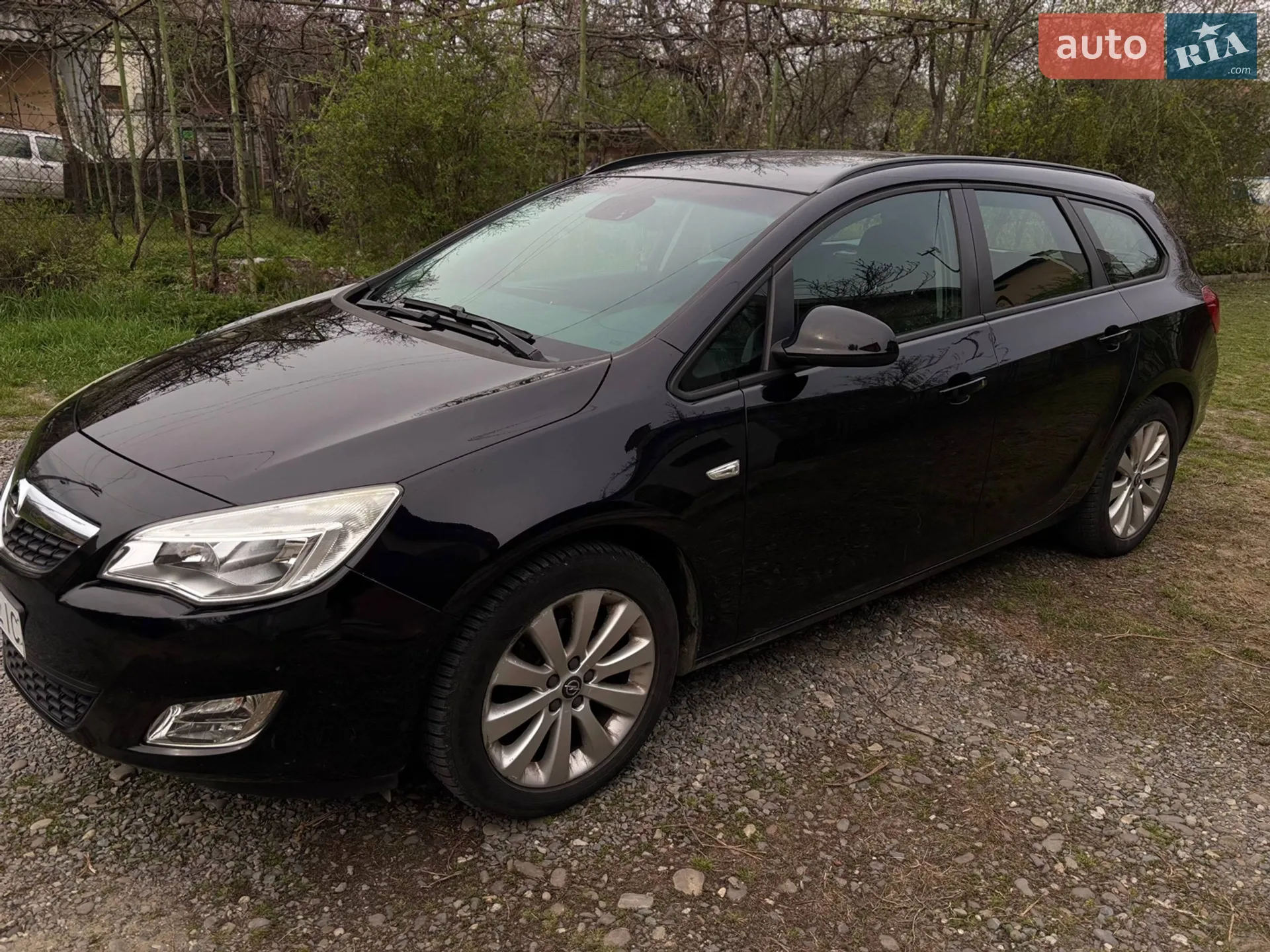 2011 Opel Astra - фото 1