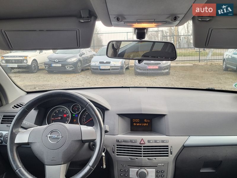 Хэтчбек Opel Astra 2005 в Новоархангельске фото 4 Хэтчбек Opel Astra 2005 в Новоархангельске