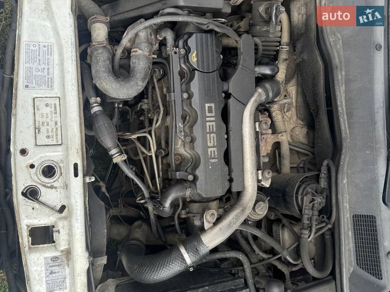 Грузовой фургон Opel Astra 2000 в Ровно