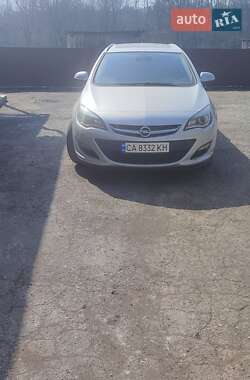 Универсал Opel Astra 2013 в Черкассах
