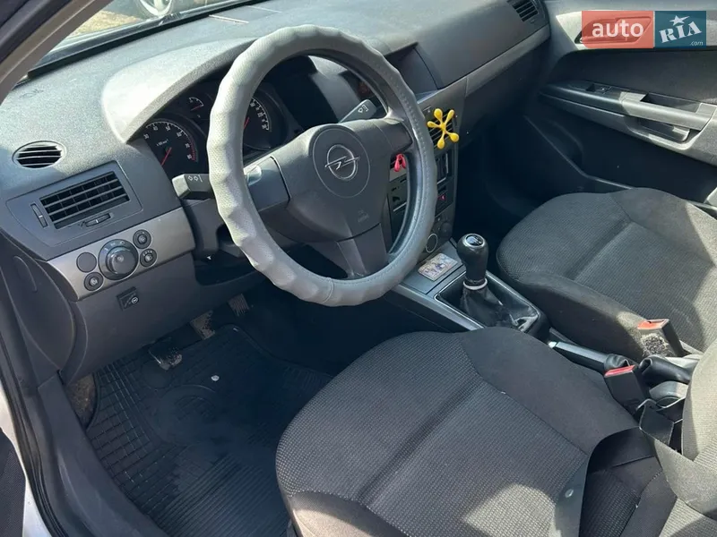 Opel Astra 2004 VIN W0L0AHL4855032830 фото оголошення 3 з 44