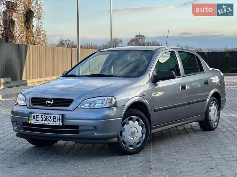 Opel Astra 2006