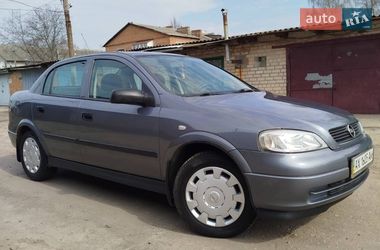 Седан Opel Astra 2007 в Краснограде