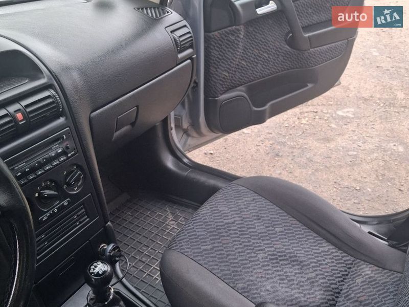 Універсал Opel Astra 2001 в Піщанці