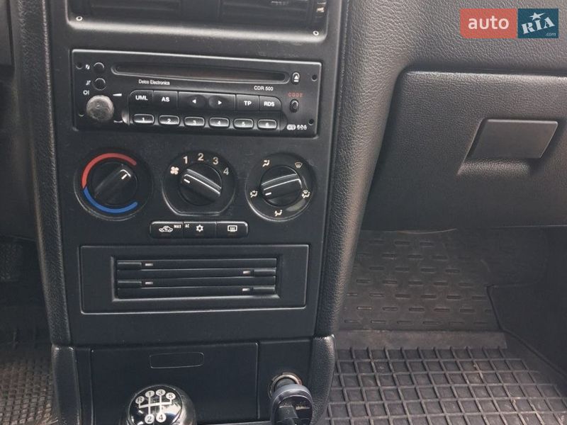 Універсал Opel Astra 2001 в Піщанці