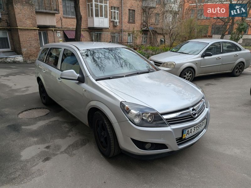 Opel Astra 2013