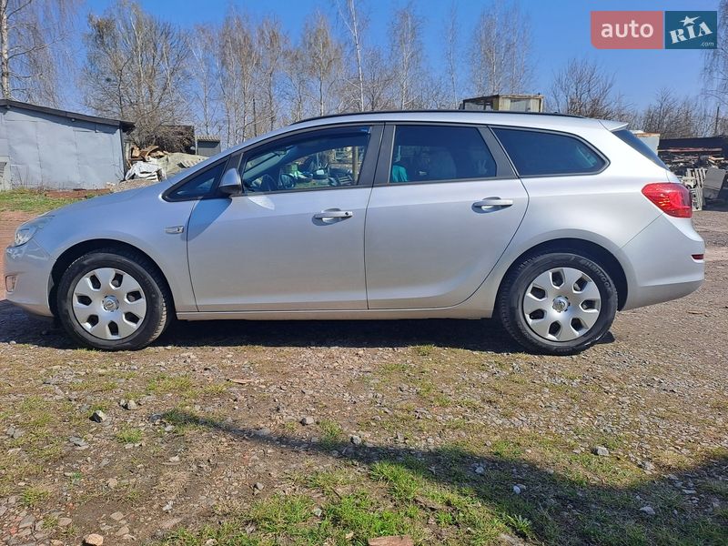 Універсал Opel Astra 2011 в Нововолинську фото 11 Універсал Opel Astra 2011 в Нововолинську