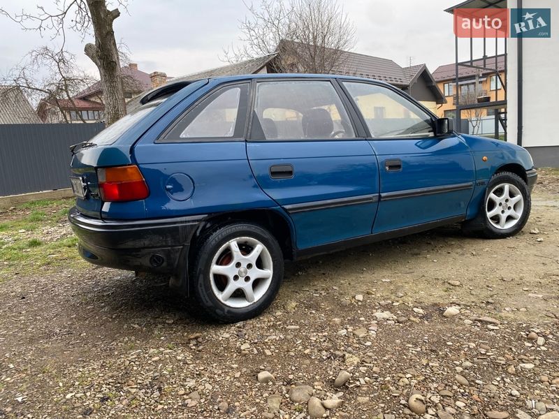 Хетчбек Opel Astra 1992 в Болехові