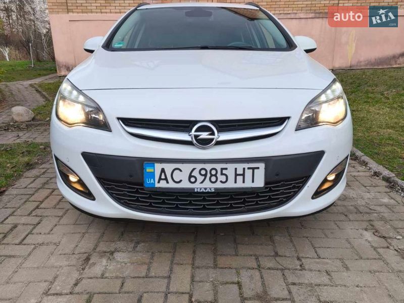 Opel Astra 2014
