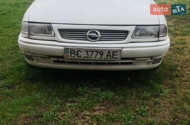 Універсал Opel Astra 1999 в Стрию