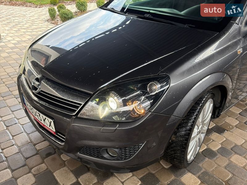 Універсал Opel Astra 2009 в Вінниці