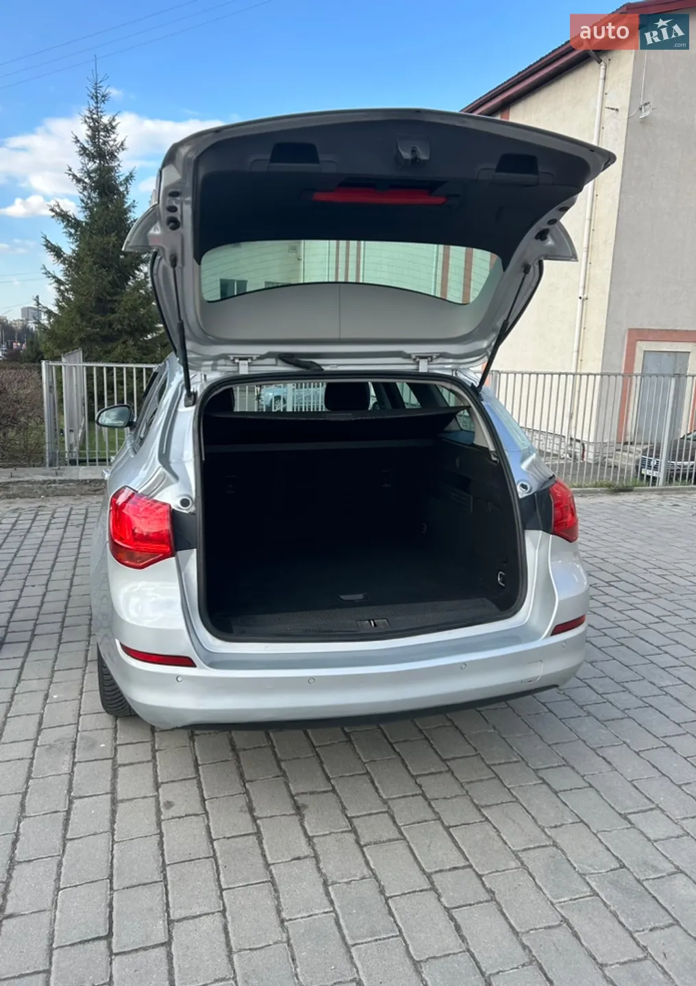 2011 Opel Astra - мініатюра 12