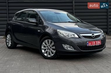 Хетчбек Opel Astra 2011 в Черкасах