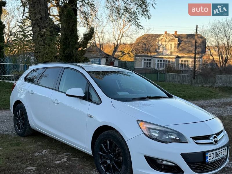 Opel Astra 2015