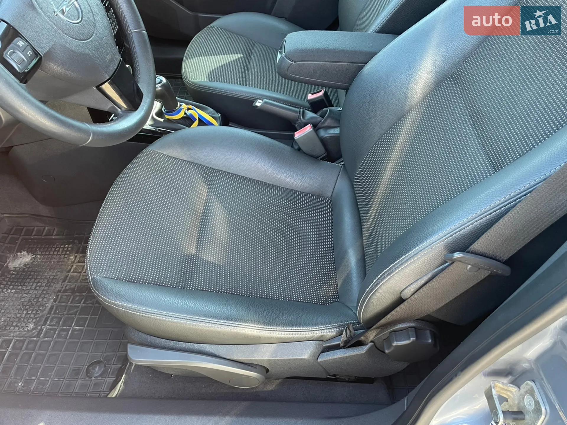 2010 Opel Astra - мініатюра 15