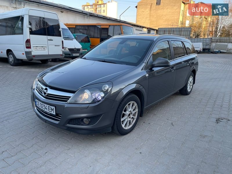 Opel Astra 2010