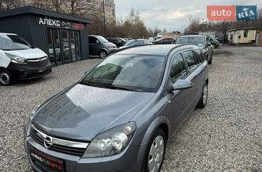 Универсал Opel Astra 2006 в Полтаве