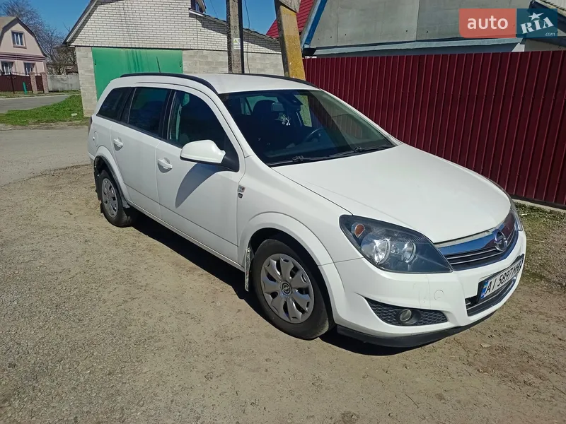 Opel Astra 2010