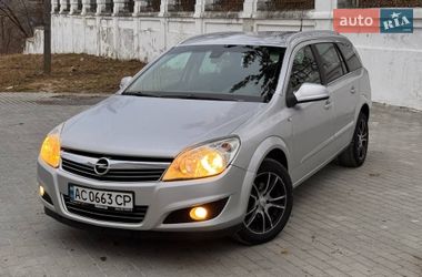 Универсал Opel Astra 2010 в Вишневце