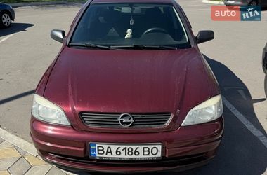Седан Opel Astra 2008 в Знаменке