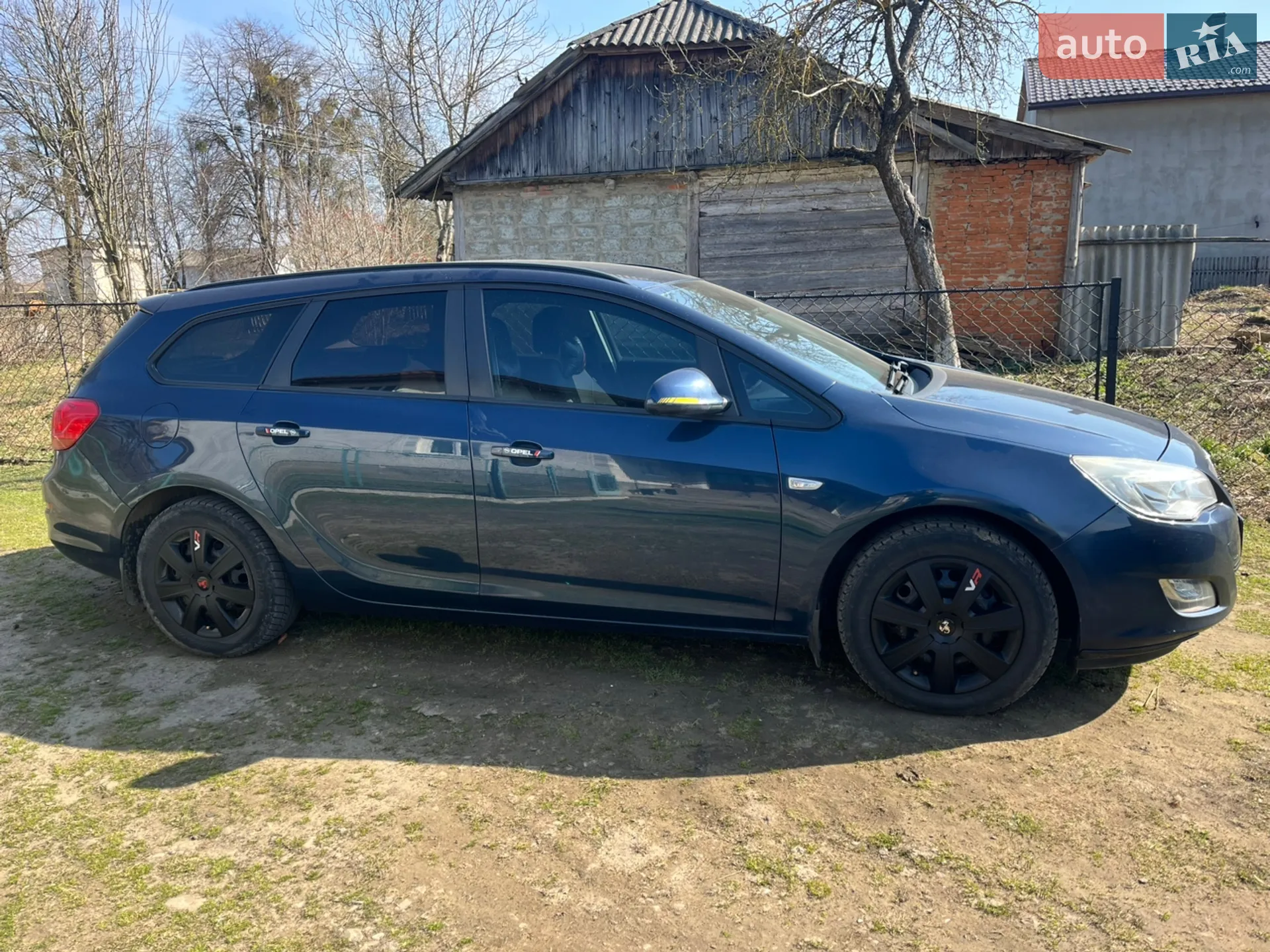 2011 Opel Astra - мініатюра 2
