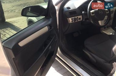 Хэтчбек Opel Astra 2008 в Староконстантинове