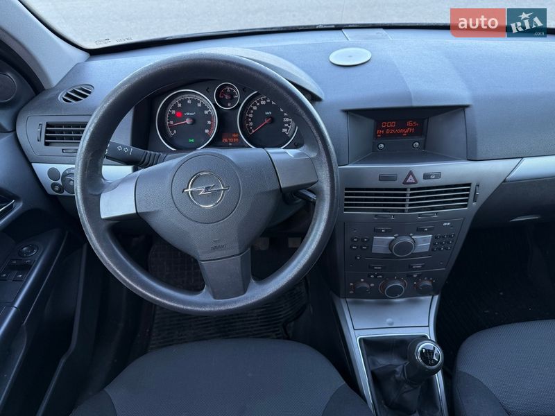 Універсал Opel Astra 2006 в Долині