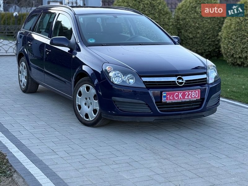 Універсал Opel Astra 2006 в Долині