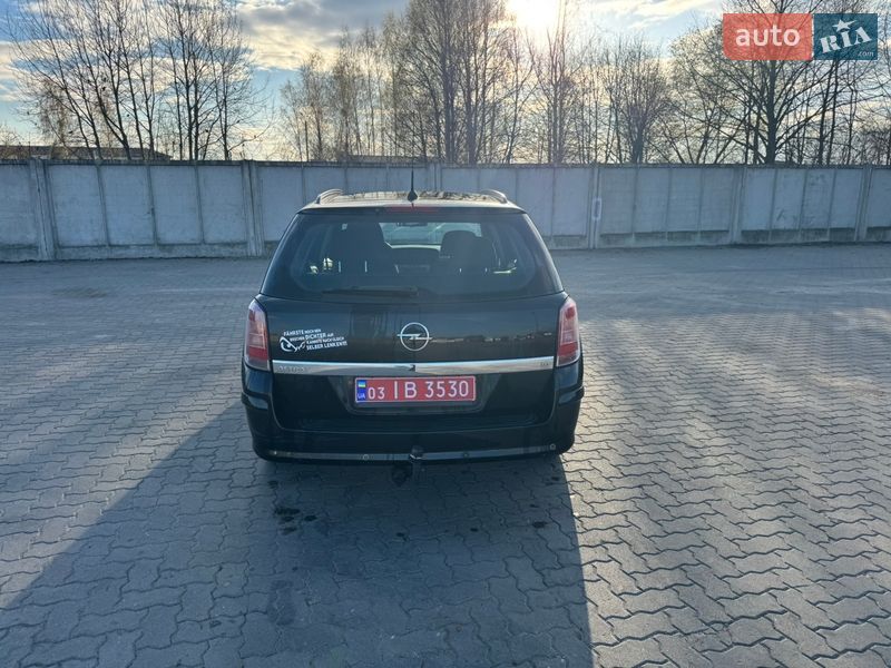 Універсал Opel Astra 2008 в Сарнах