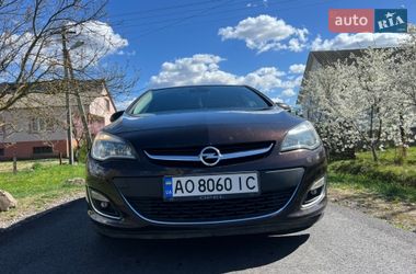 Хэтчбек Opel Astra 2013 в Ужгороде