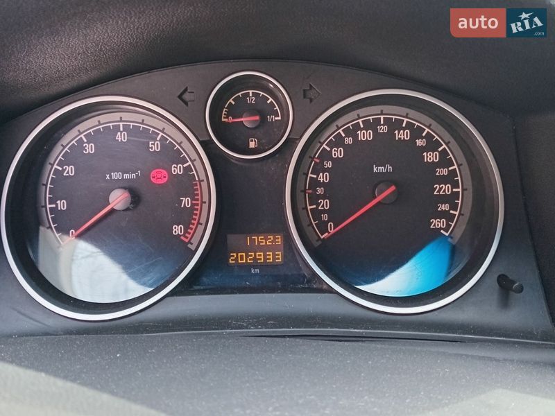 Универсал Opel Astra 2009 в Ровно
