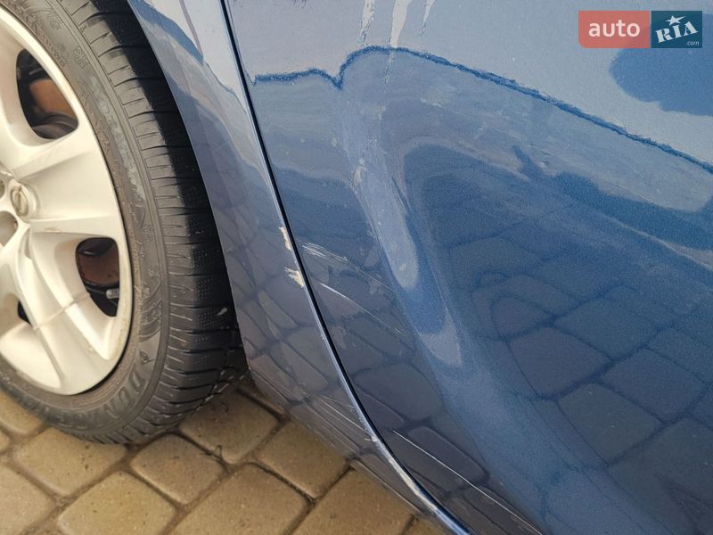 Универсал Opel Astra 2011 в Львове
