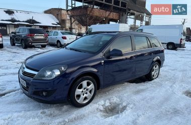 Універсал Opel Astra 2010 в Ніжині