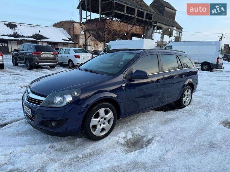 Opel Astra 2010
