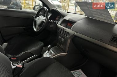 Универсал Opel Astra 2006 в Львове