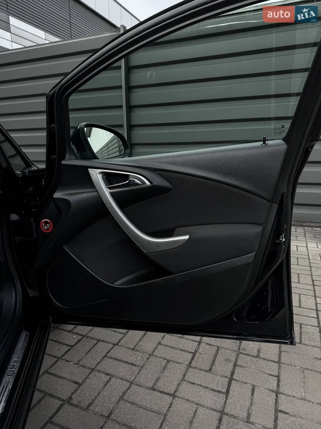 2011 Opel Astra - мініатюра 12