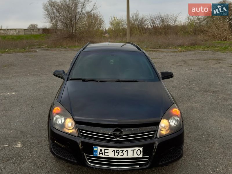 Универсал Opel Astra 2008 в Долинской