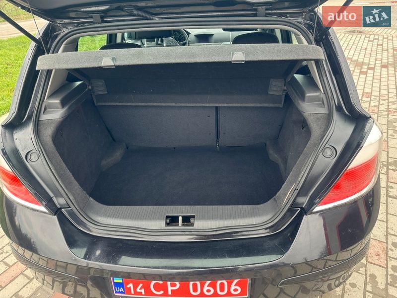 Хэтчбек Opel Astra 2006 в Городенке
