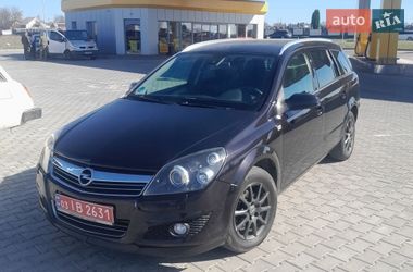 Универсал Opel Astra 2009 в Полтаве