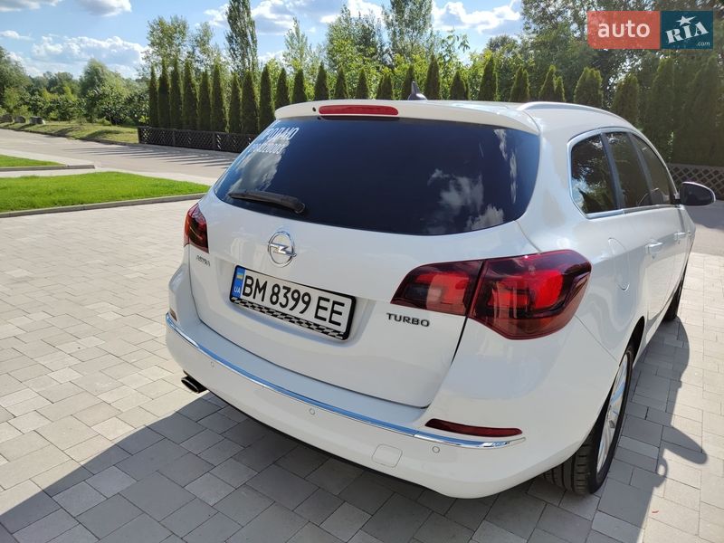 Універсал Opel Astra 2014 в Сумах