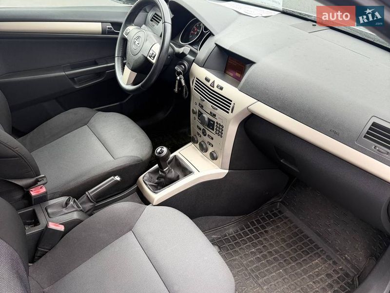Хэтчбек Opel Astra 2007 в Полтаве фото 10 Хэтчбек Opel Astra 2007 в Полтаве