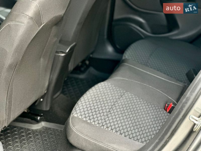 Хэтчбек Opel Astra 2018 в Киеве