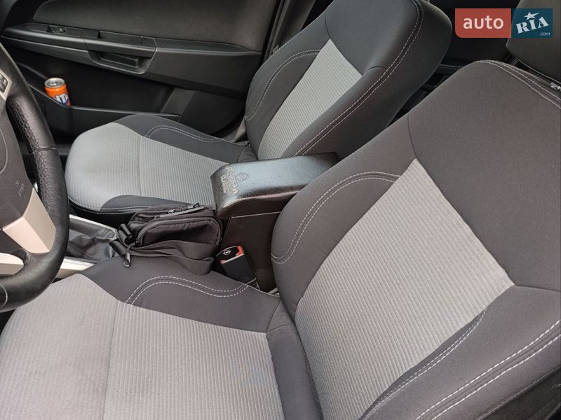 Хэтчбек Opel Astra 2007 в Козельце
