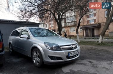 Универсал Opel Astra 2008 в Маньковке