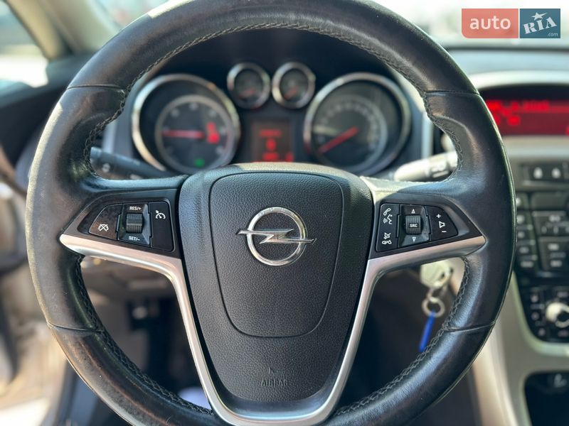Универсал Opel Astra 2011 в Ровно фото 16 Универсал Opel Astra 2011 в Ровно