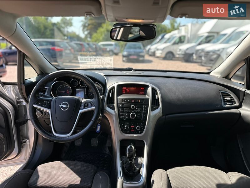 Универсал Opel Astra 2011 в Ровно фото 26 Универсал Opel Astra 2011 в Ровно