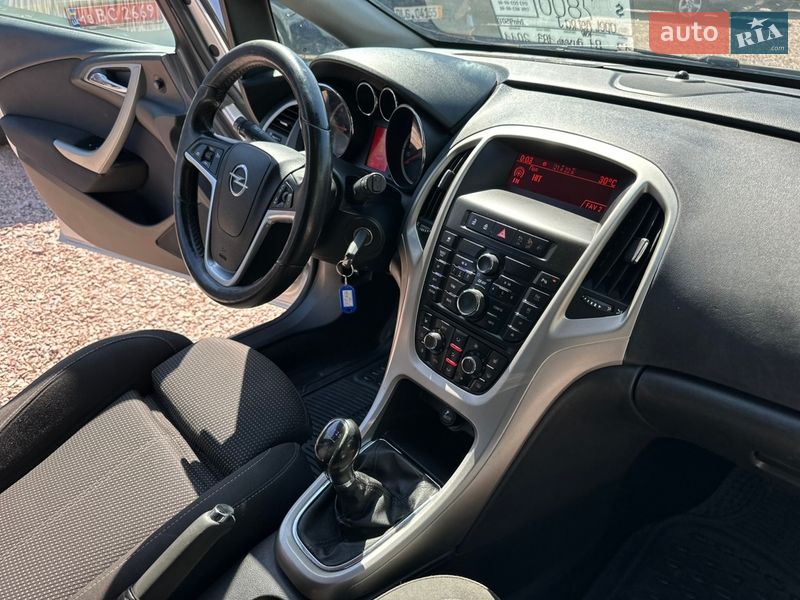 Универсал Opel Astra 2011 в Ровно фото 30 Универсал Opel Astra 2011 в Ровно