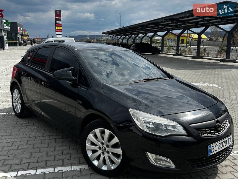 Opel Astra 2010