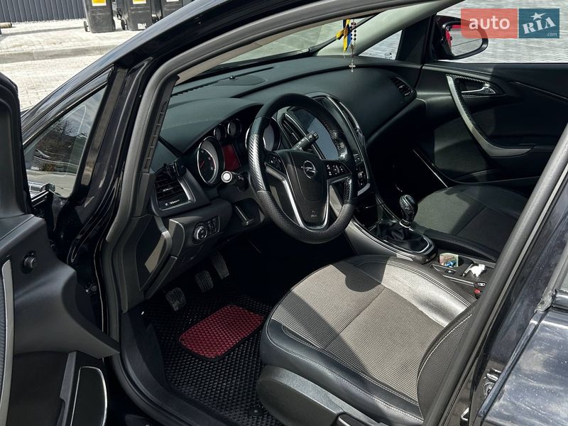 Хетчбек Opel Astra 2010 в Львові